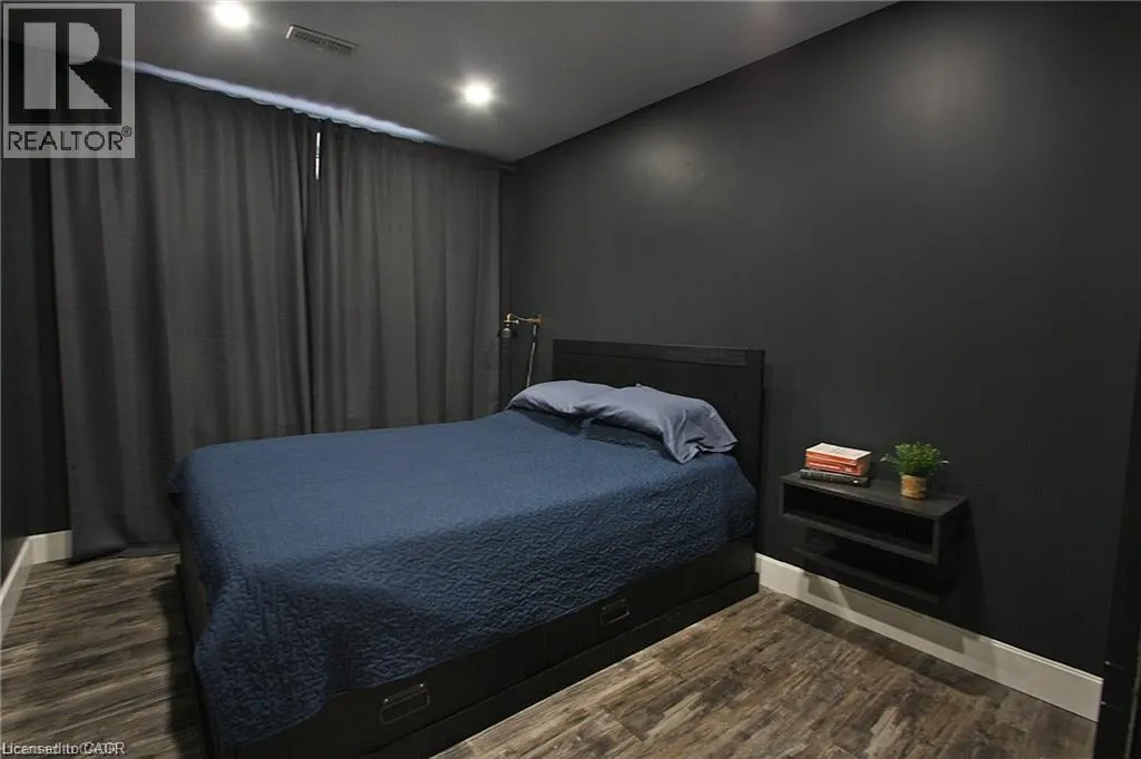 23 SCARLETWOOD Street Unit# Lower, #Lower