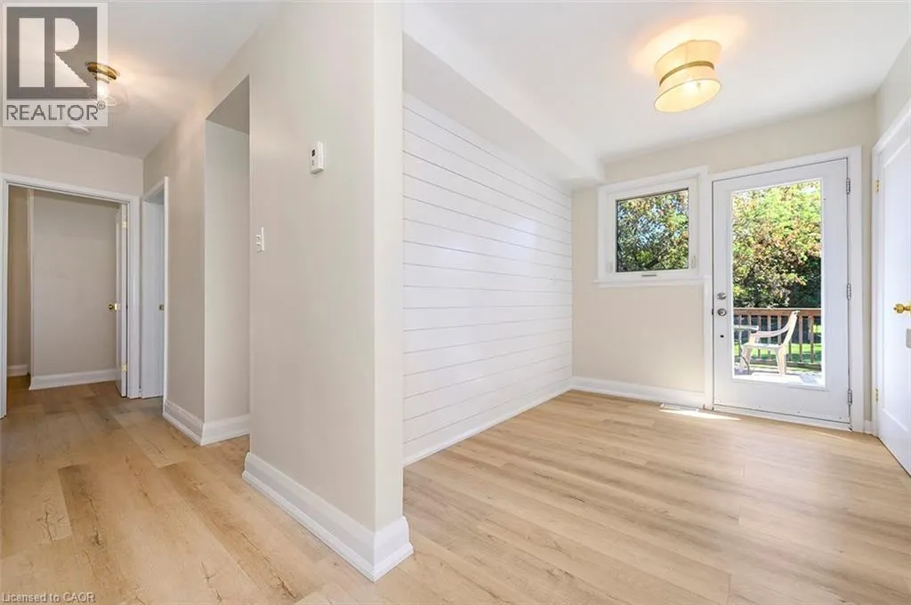 207 ELMWOOD Crescent