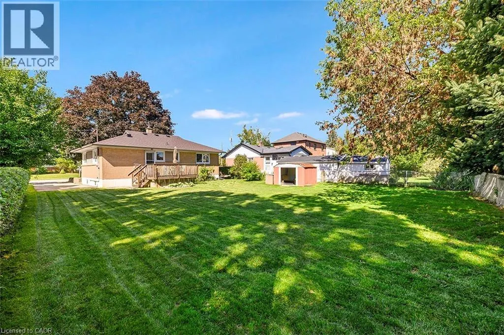 207 ELMWOOD Crescent