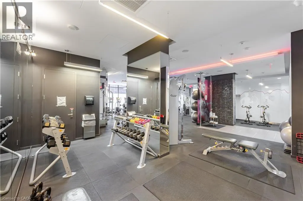 560 FRONT Street W Unit# 821, #821