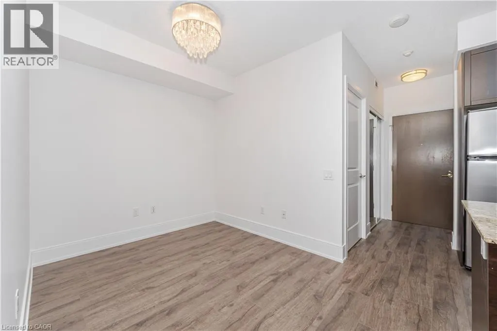 560 FRONT Street W Unit# 821, #821