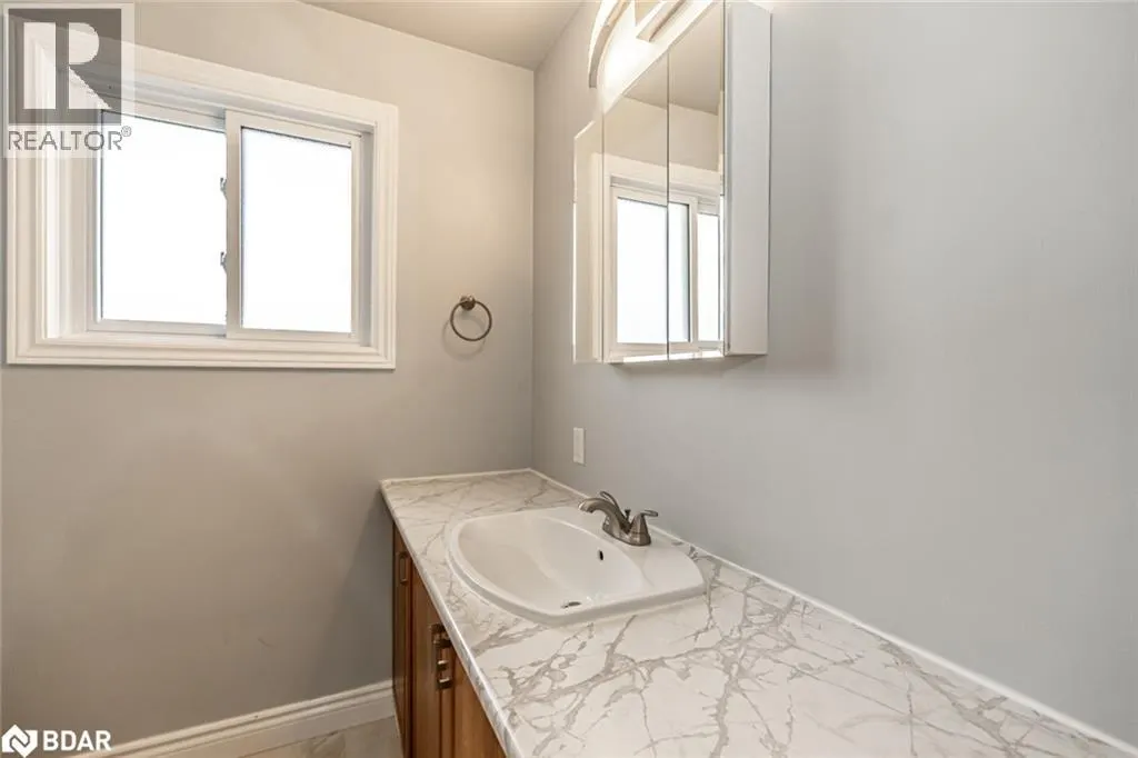 57 POYNTZ Street Unit# Upper, #Upper