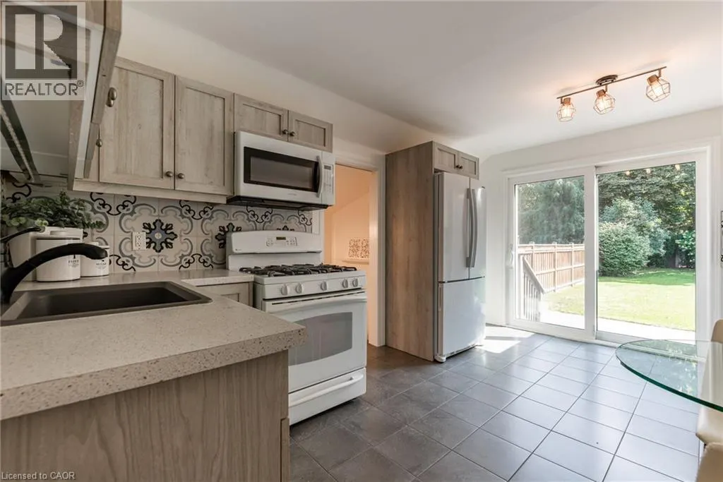 53 BAYVIEW Drive