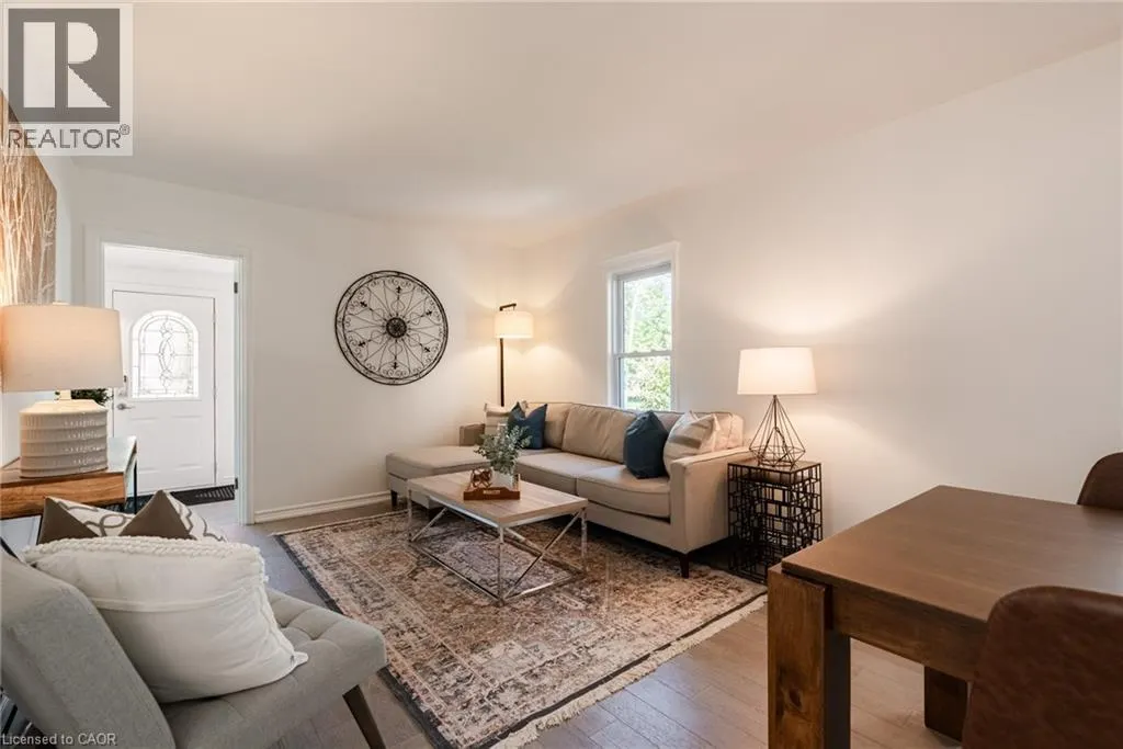 53 BAYVIEW Drive
