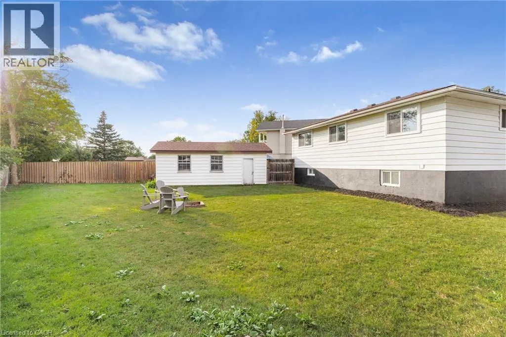 16 ROXBOROUGH Court