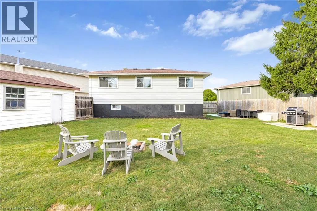 16 ROXBOROUGH Court