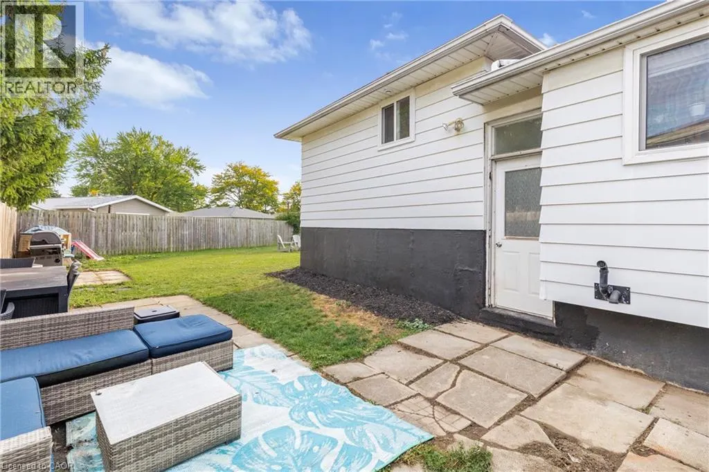 16 ROXBOROUGH Court