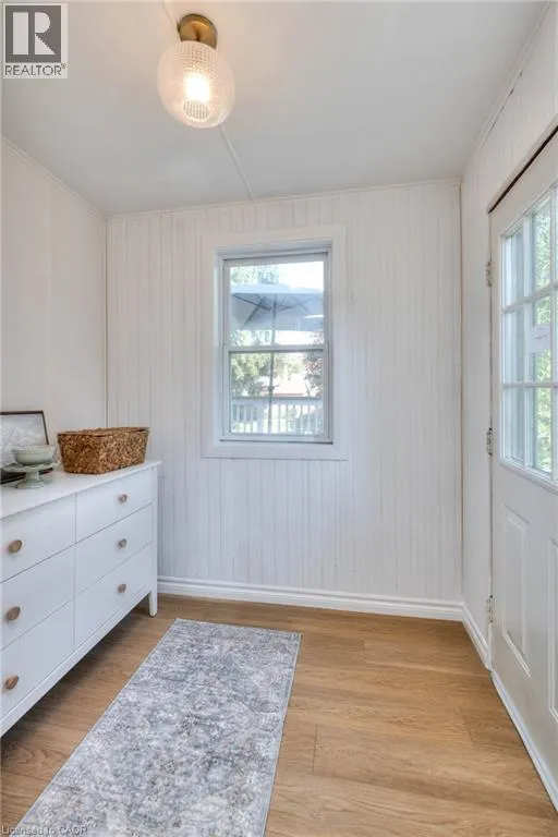 33 BLOOMINGDALE Road N