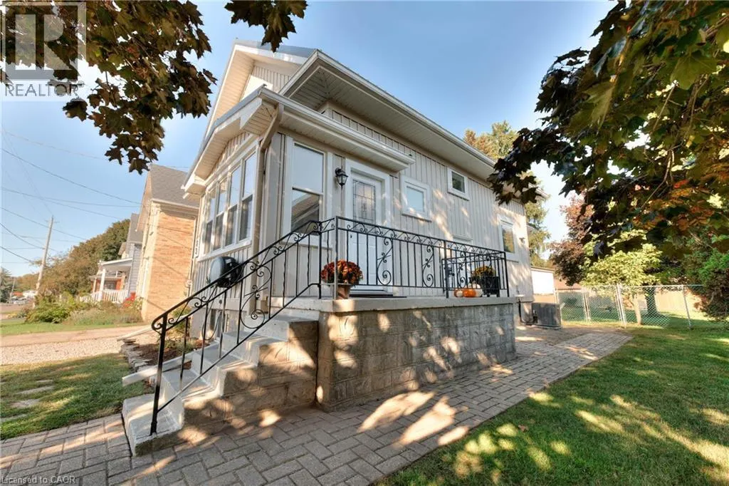 33 BLOOMINGDALE Road N