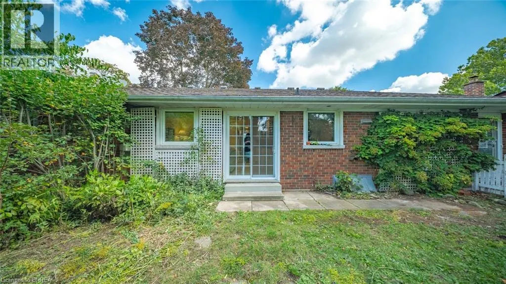 24 SANDRA Street