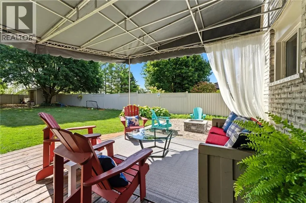 124 CARMINE Crescent