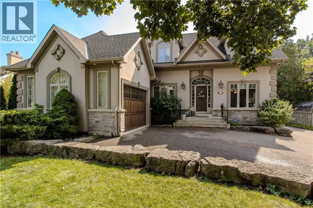 694 CEDAR Avenue