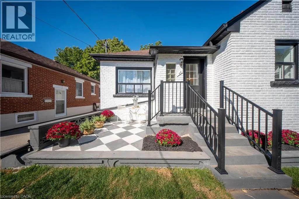 48 WOODBRIDGE Road