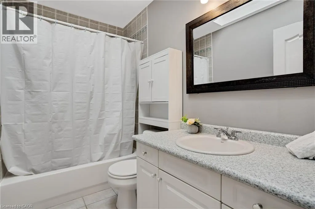 175 STIRLING MACGREGOR Drive
