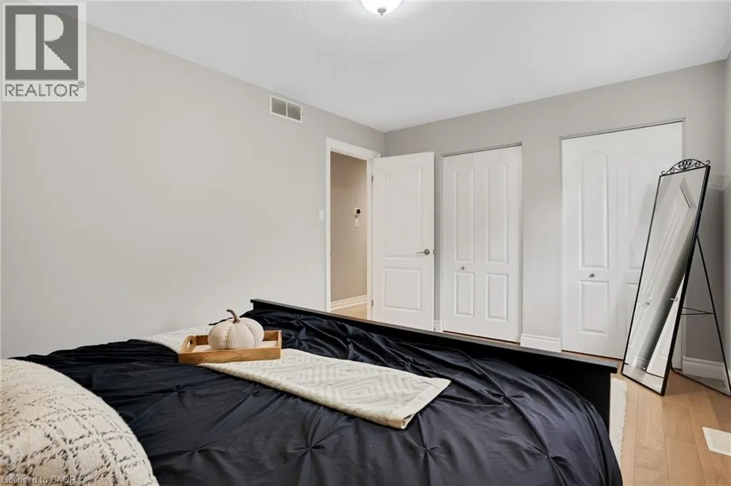 175 STIRLING MACGREGOR Drive