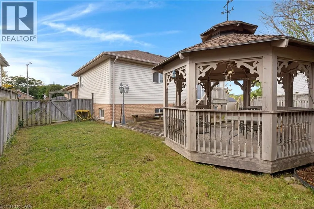 175 STIRLING MACGREGOR Drive