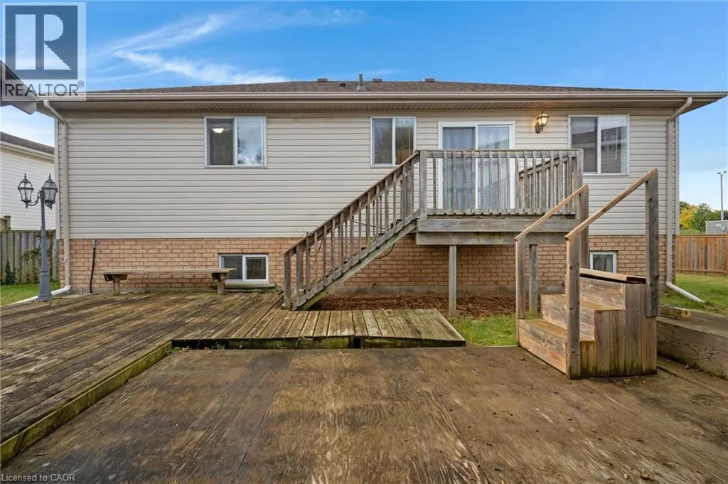 175 STIRLING MACGREGOR Drive