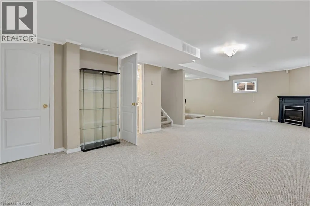 175 STIRLING MACGREGOR Drive