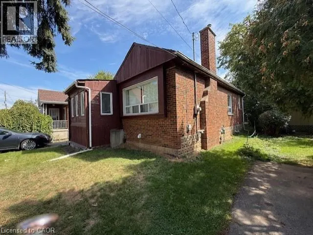 77 EMERSON Street