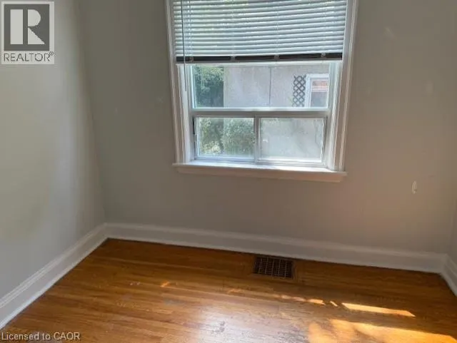 77 EMERSON Street