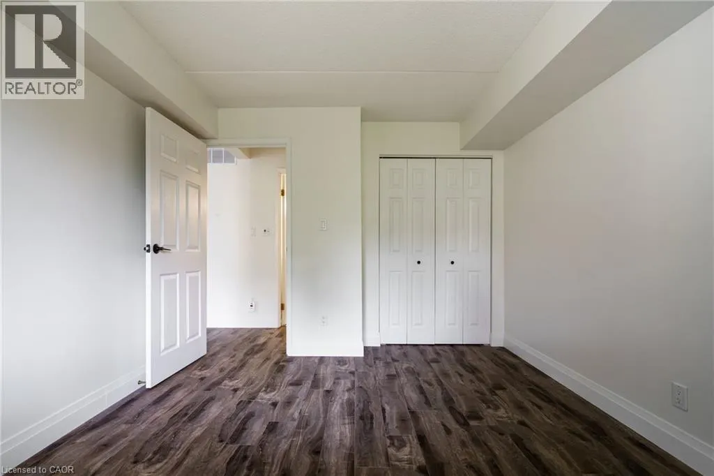 3499 UPPER MIDDLE Road Unit# 211, #211