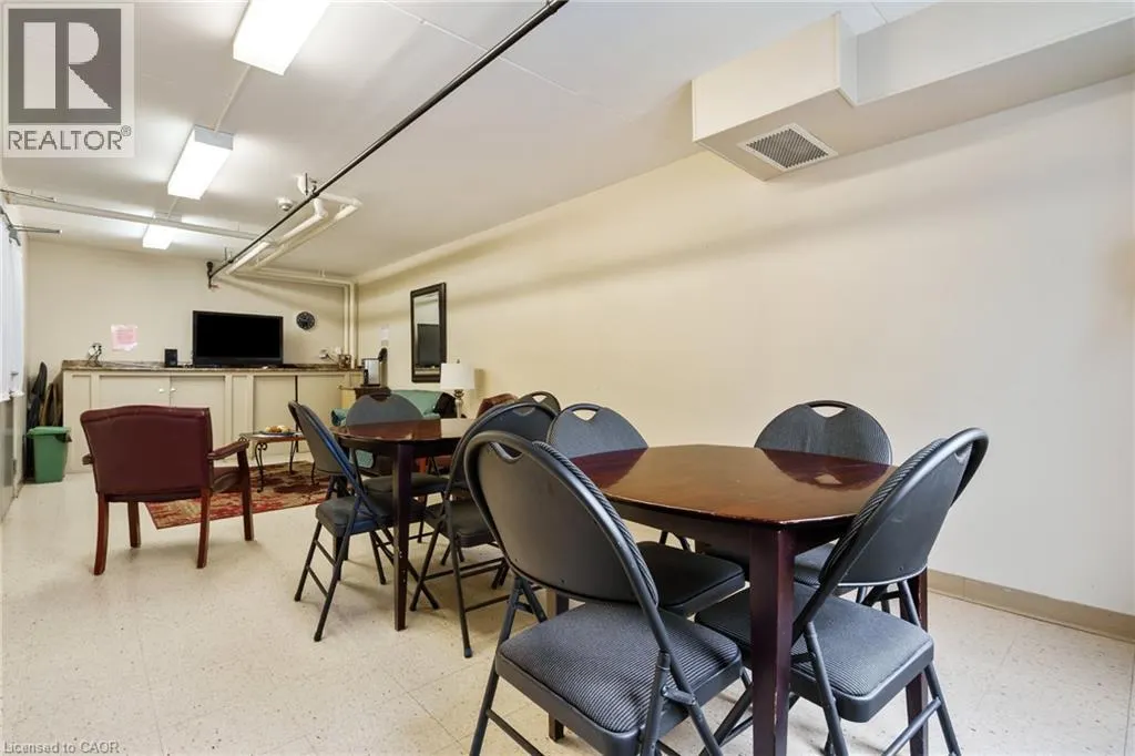 3499 UPPER MIDDLE Road Unit# 211, #211