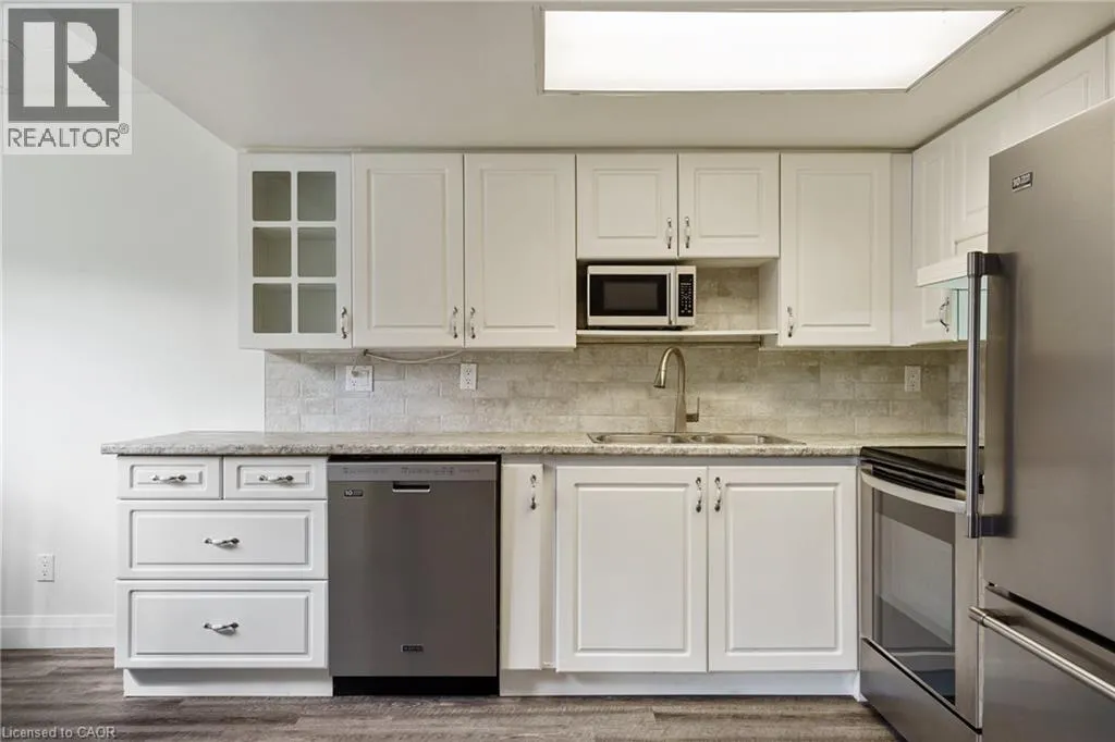 3499 UPPER MIDDLE Road Unit# 211, #211