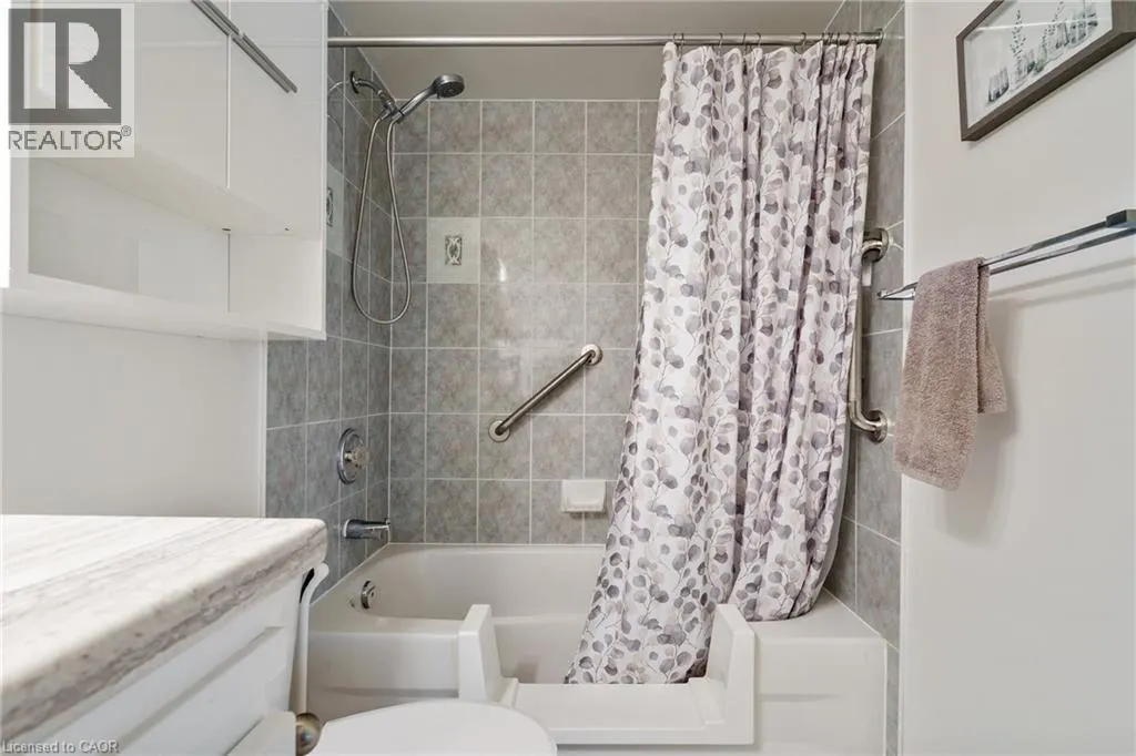 3499 UPPER MIDDLE Road Unit# 211, #211