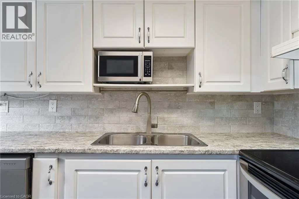 3499 UPPER MIDDLE Road Unit# 211, #211