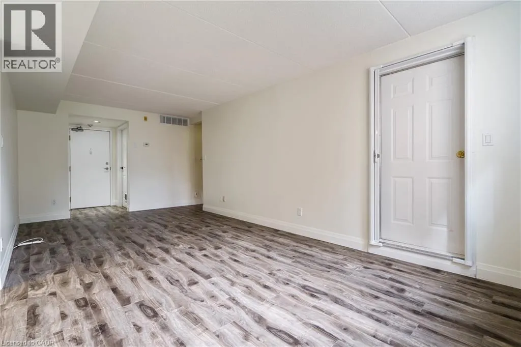 3499 UPPER MIDDLE Road Unit# 211, #211
