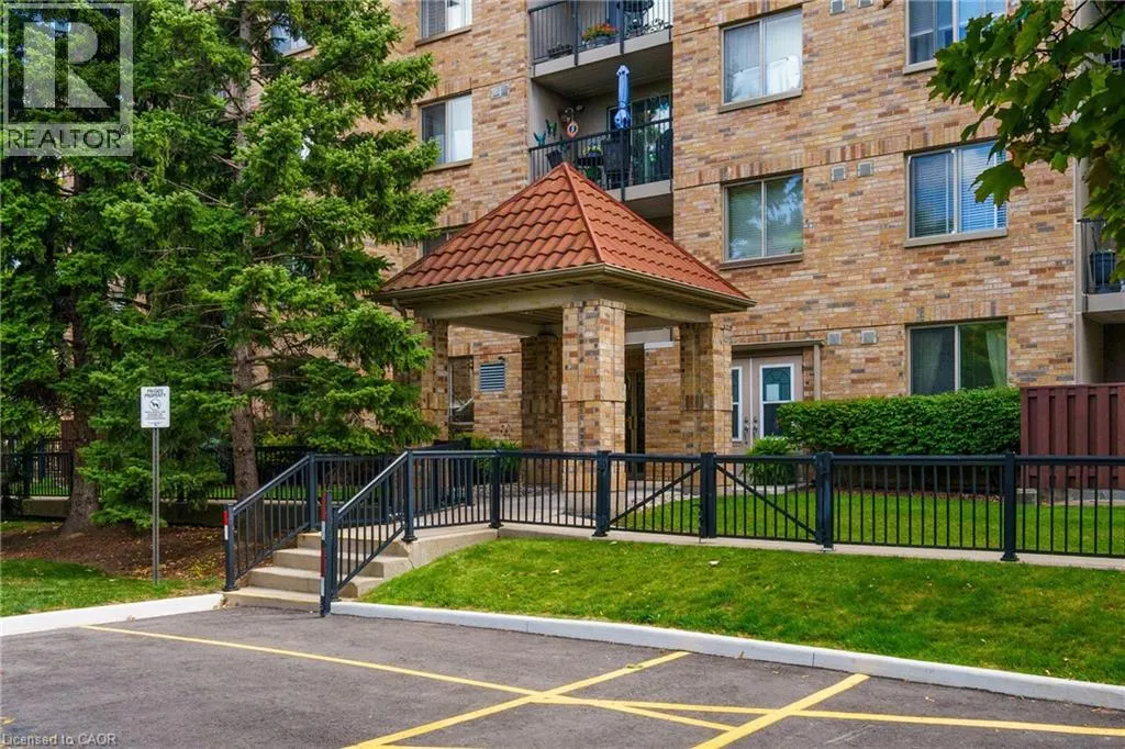 3499 UPPER MIDDLE Road Unit# 211, #211