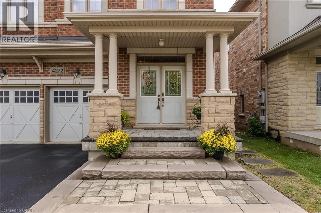 4272 ADOBE Gate