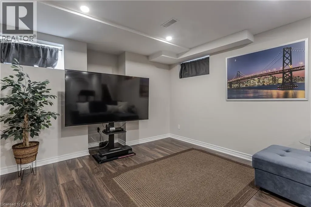 4272 ADOBE Gate