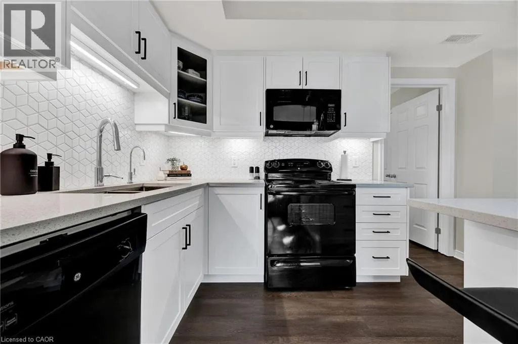1460 HIGHLAND Avenue W Unit# 11C, #11C