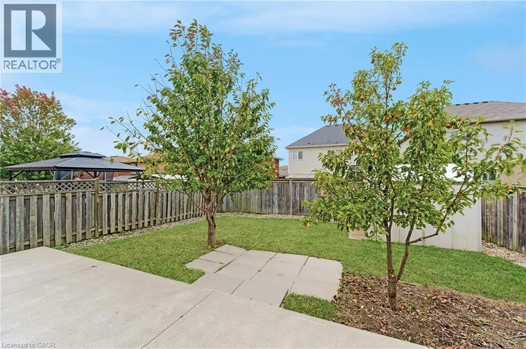 126 MERRILEE Crescent