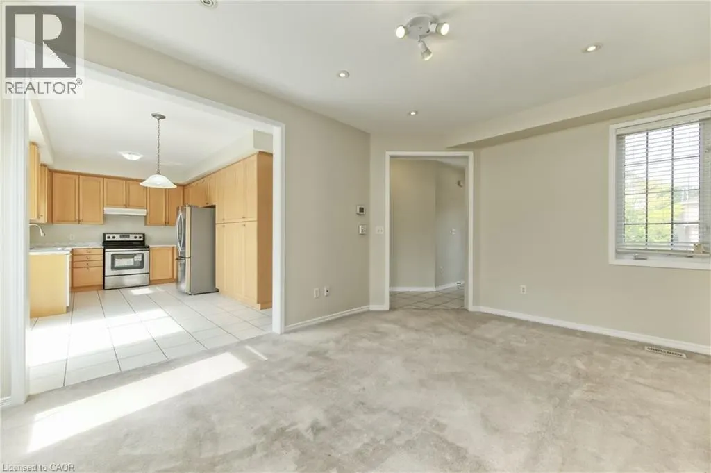 126 MERRILEE Crescent