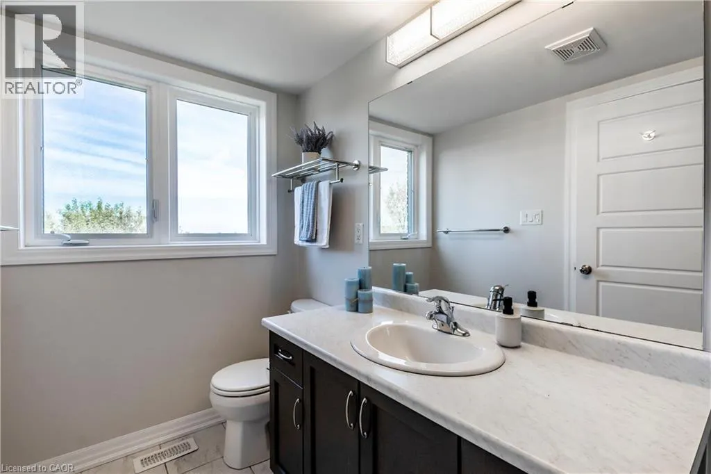 290 BARTON Street W Unit# 17, #17