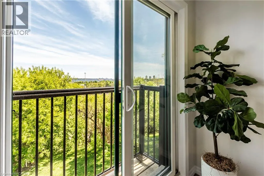 290 BARTON Street W Unit# 17, #17