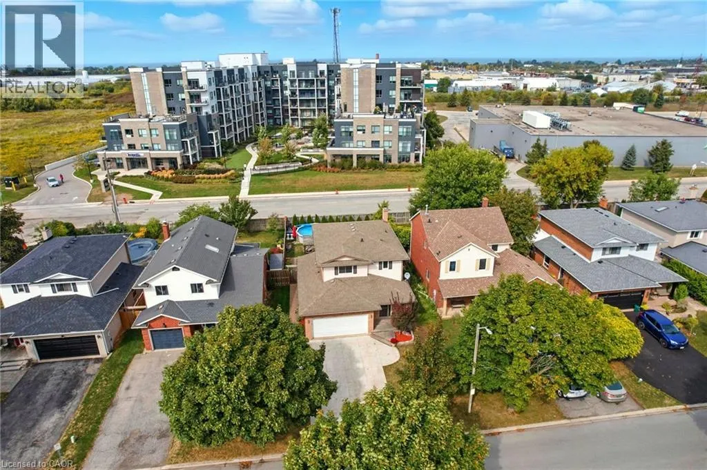 4511 ST. VOLODYMYR Crescent