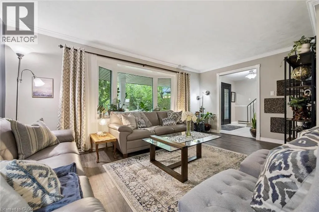 4 BERKLEY Place