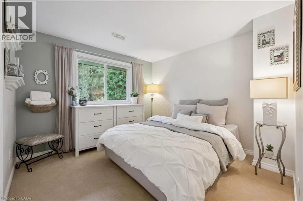 4 BERKLEY Place