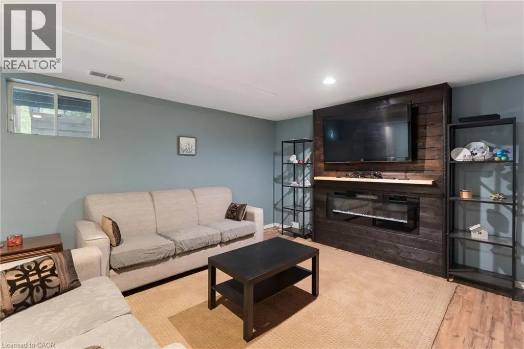 425 GREENHILL Avenue