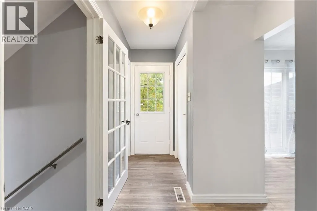425 GREENHILL Avenue