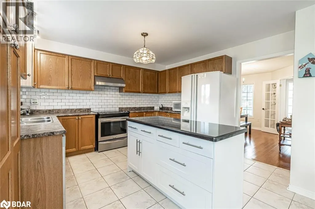 222 RED OAK Trail