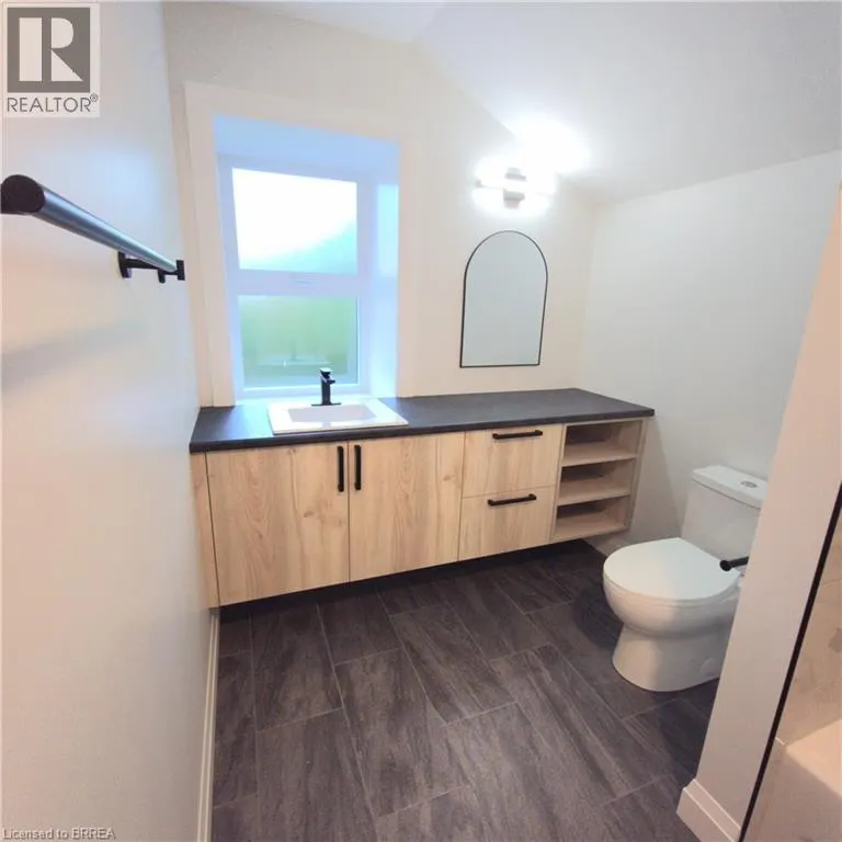 33 ISLINGTON Avenue Unit# 1, #1