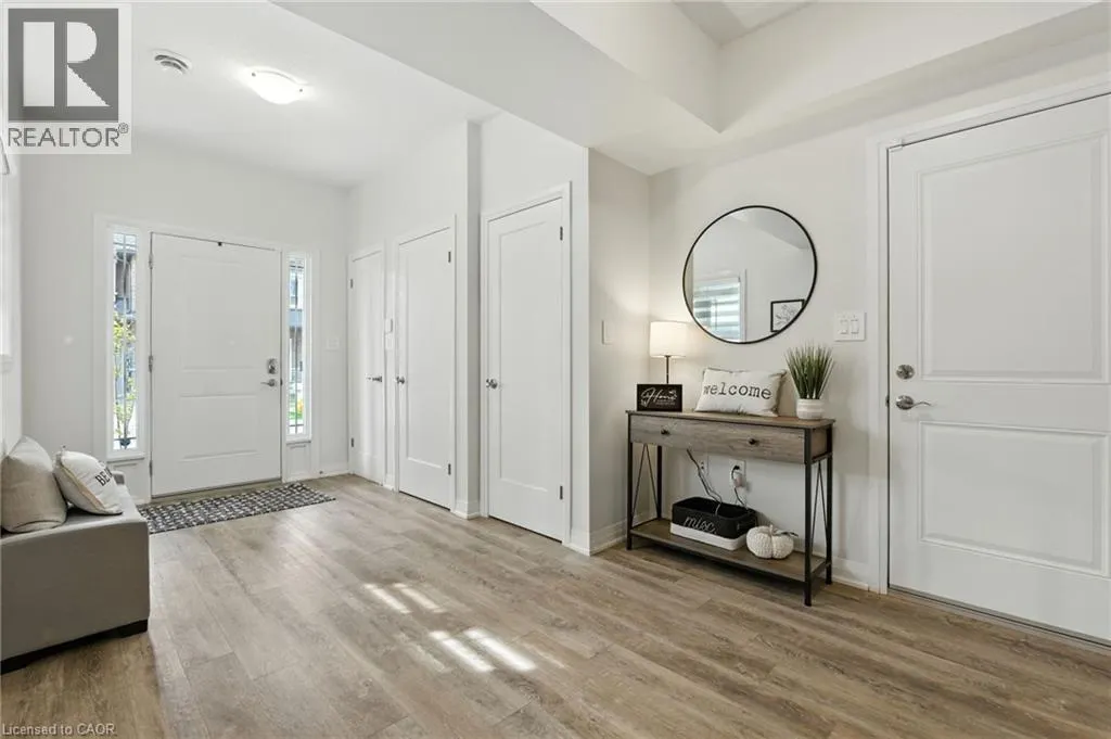 9 LAGUNA VILLAGE Crescent