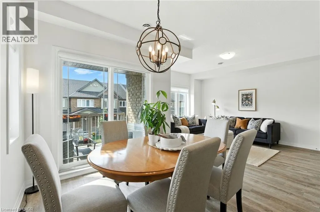 9 LAGUNA VILLAGE Crescent