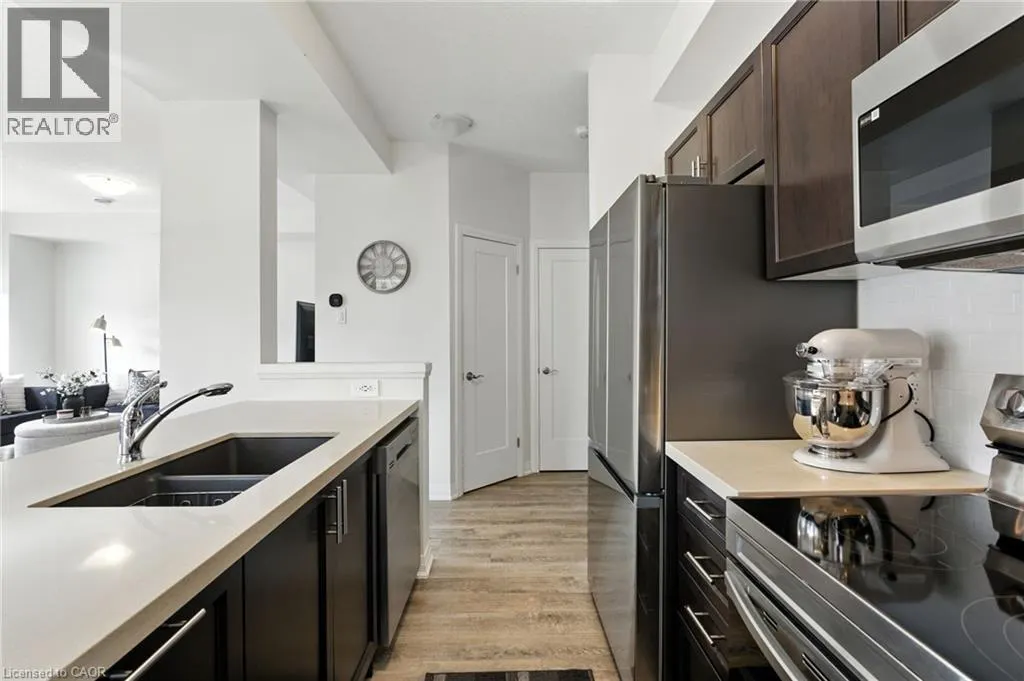 9 LAGUNA VILLAGE Crescent