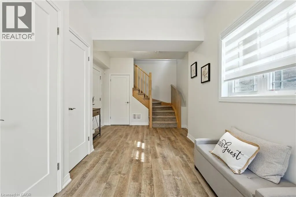 9 LAGUNA VILLAGE Crescent