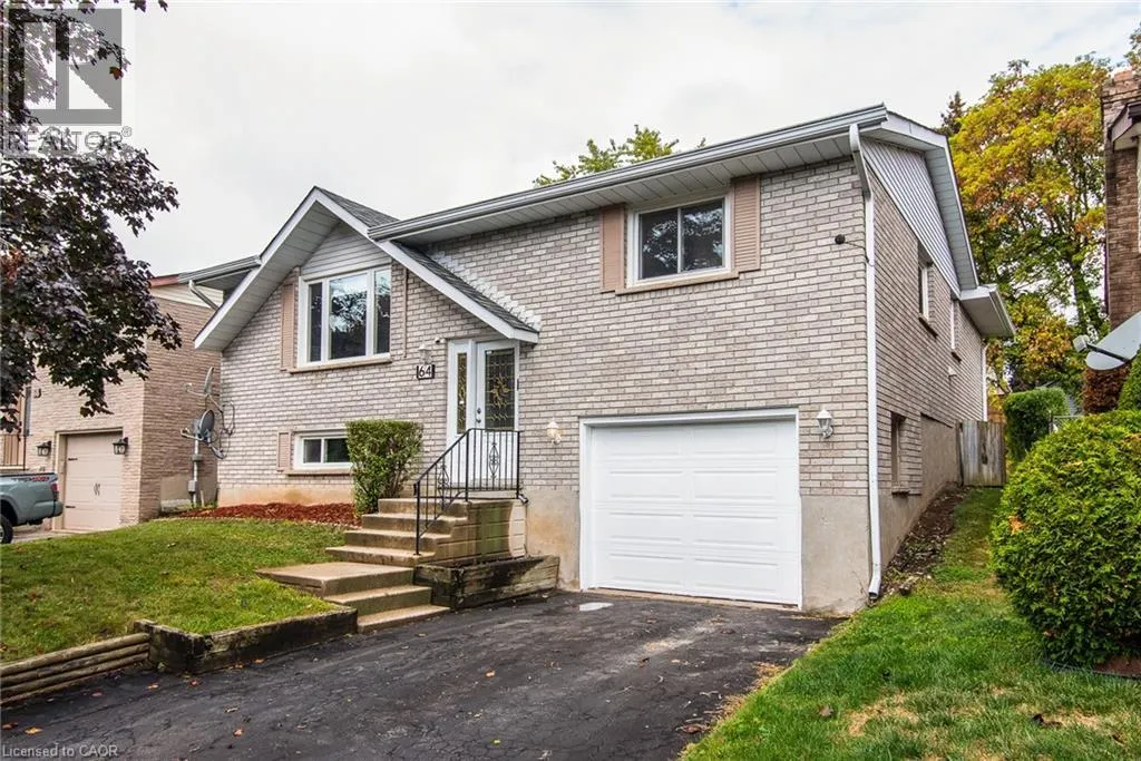 64 SABRINA Crescent